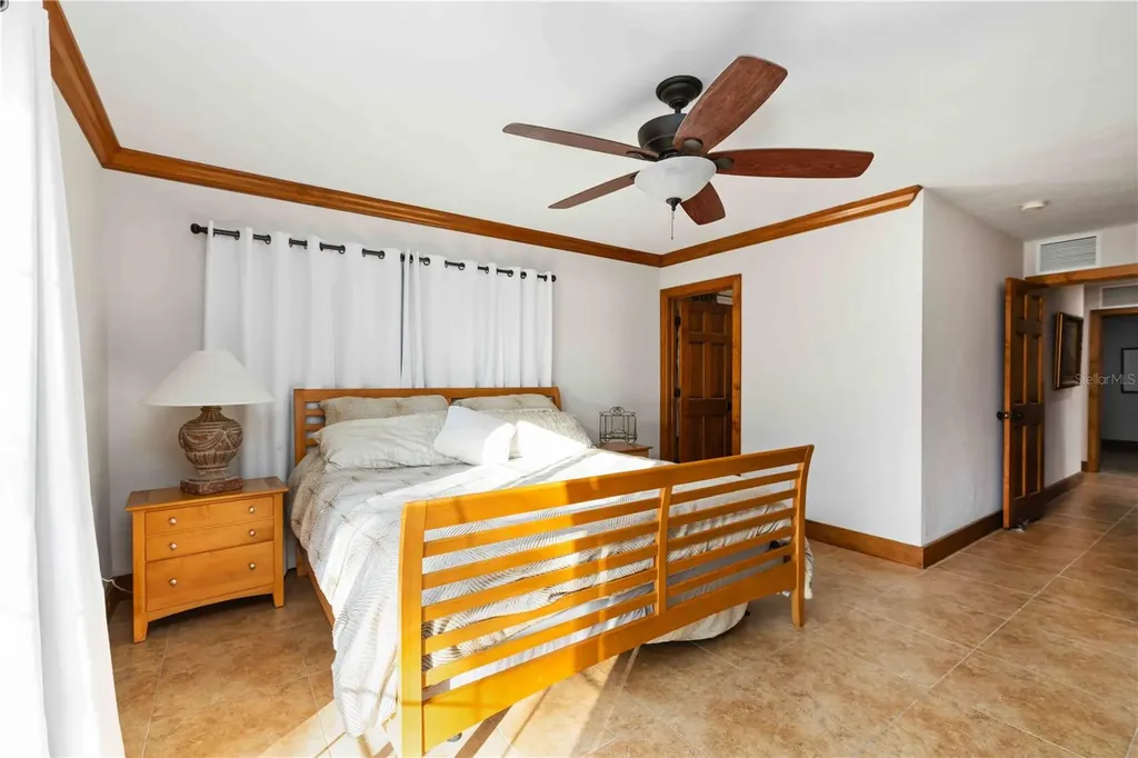 5381 Palos Verdes Drive Sarasota FL 34231