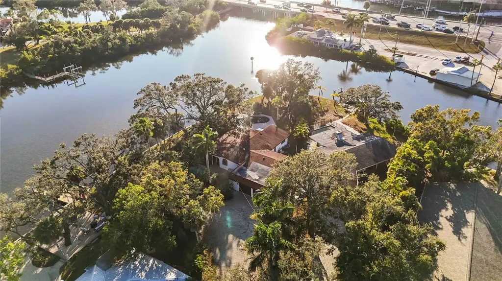 5381 Palos Verdes Drive Sarasota FL 34231