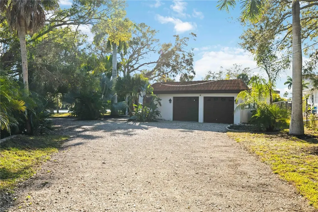 5381 Palos Verdes Drive Sarasota FL 34231