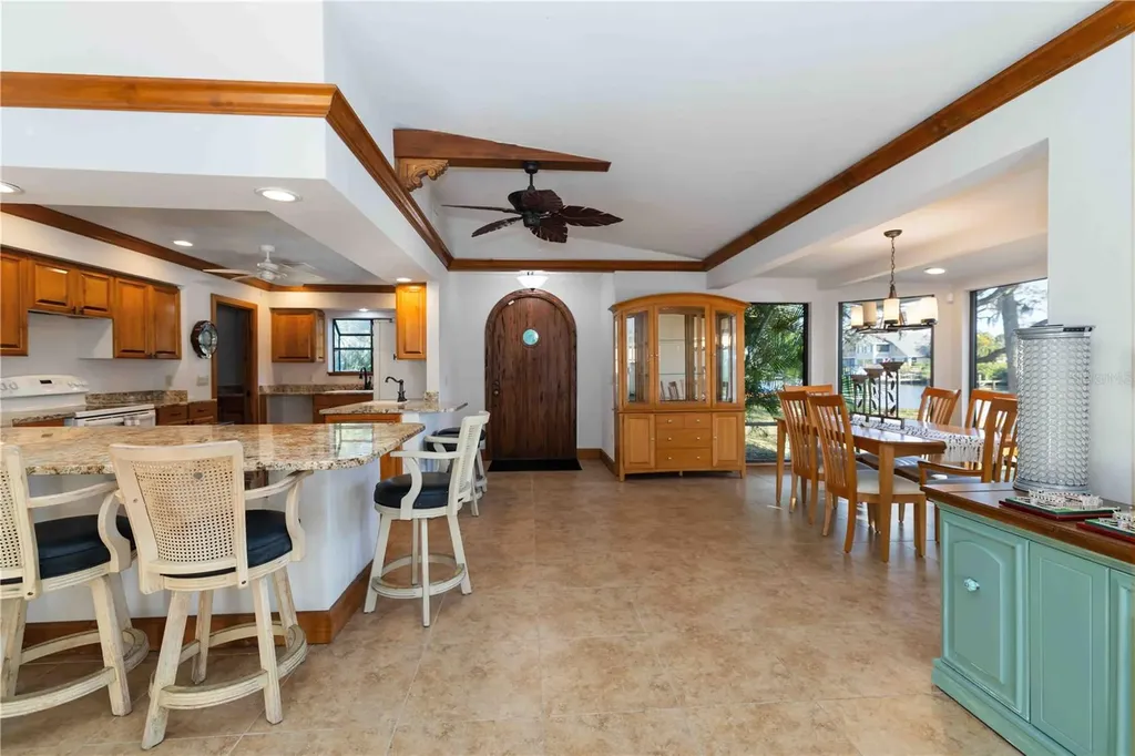 5381 Palos Verdes Drive Sarasota FL 34231