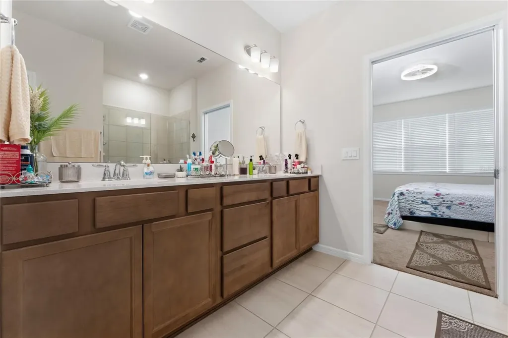 1880 Spring Shower Circle Kissimmee FL 34744