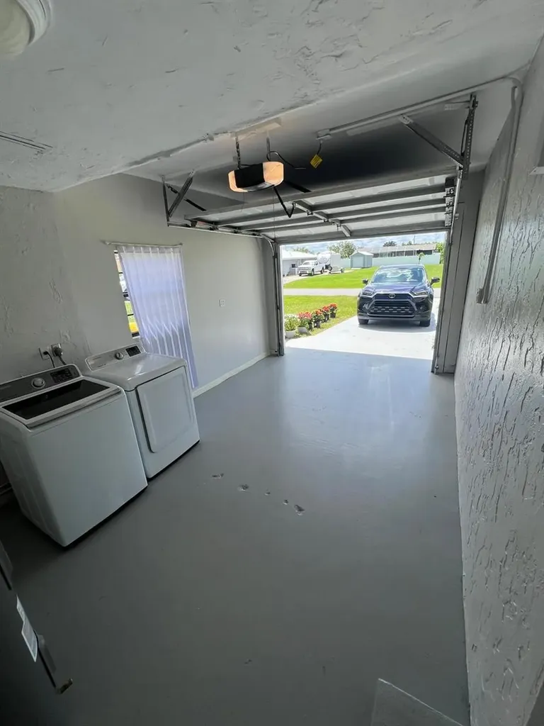 524 Lakehurst Avenue NW Port Charlotte FL 33952