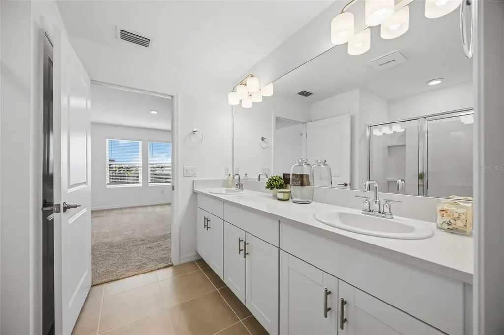 11252 Fieldstone Drive Palmetto FL 34221