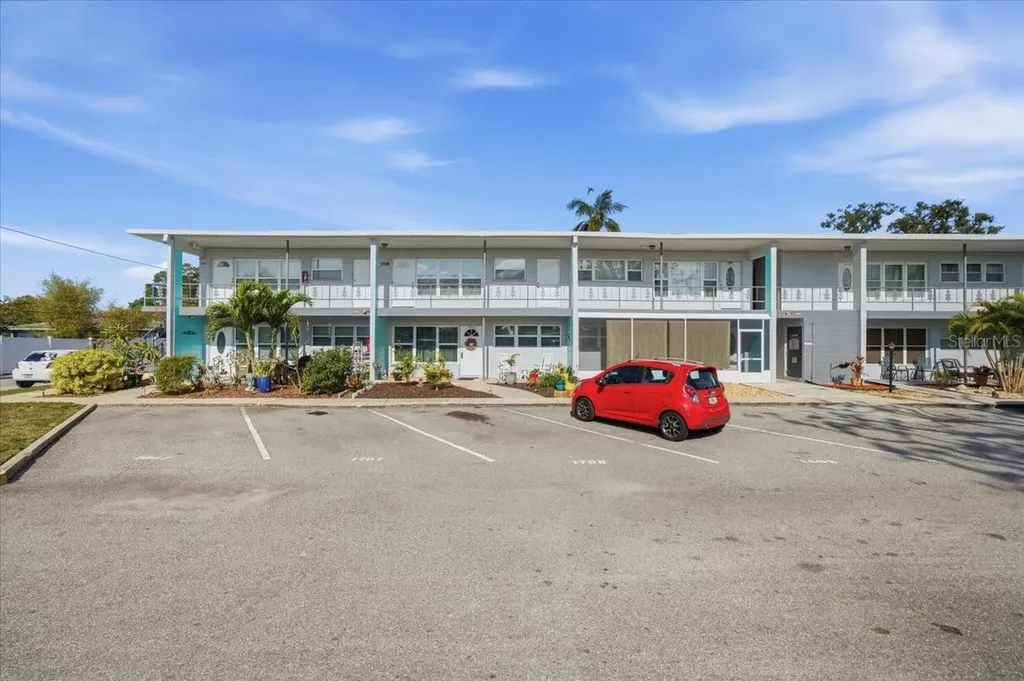 5861 42nd Terrace N Kenneth City FL 33709