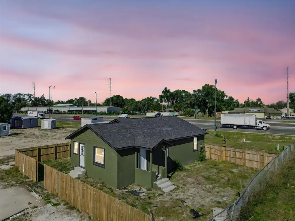 1821 Us Highway 441 Leesburg FL 34748