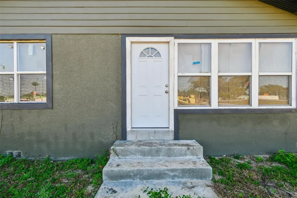 1821 Us Highway 441 Leesburg FL 34748