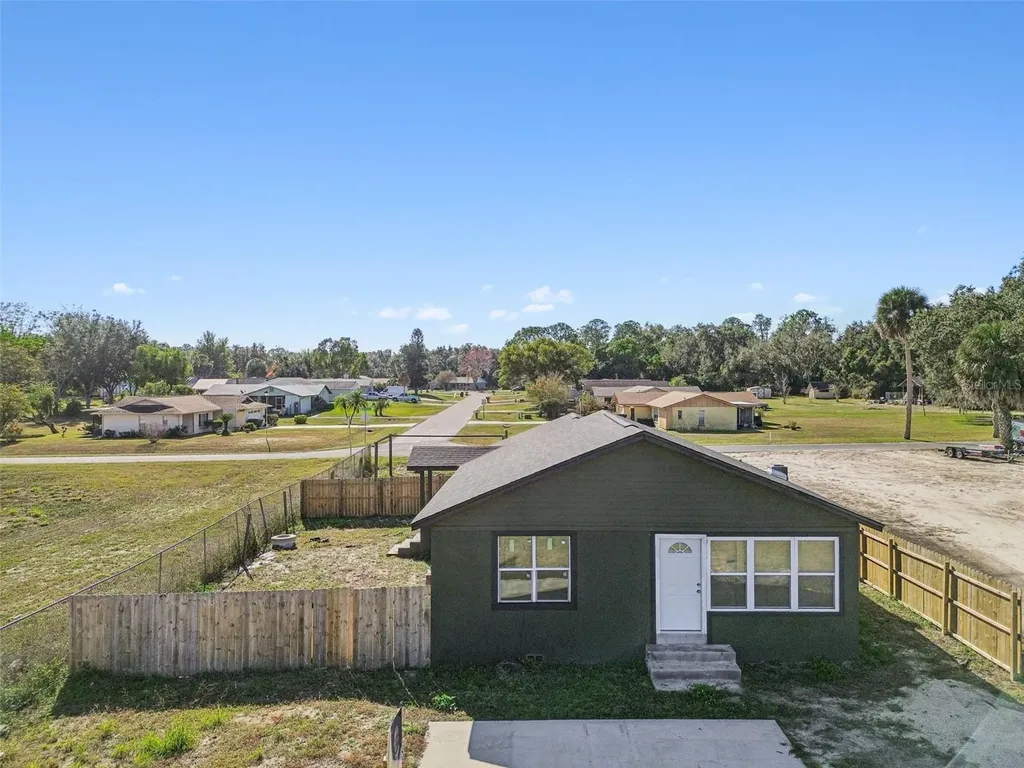 1821 Us Highway 441 Leesburg FL 34748