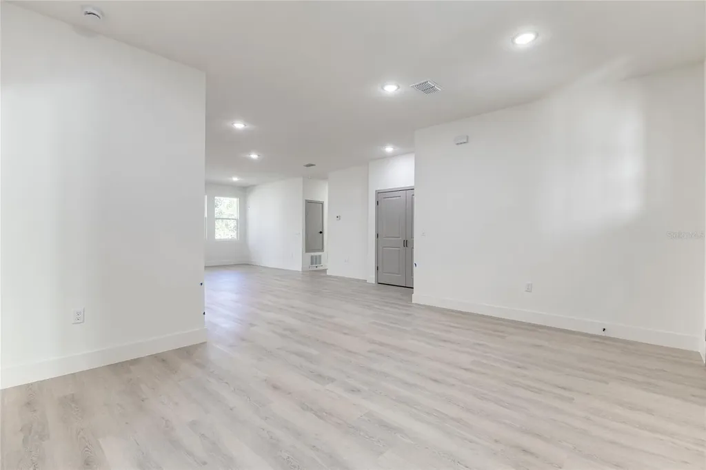 127 Hibiscus Lane Deltona FL 32738