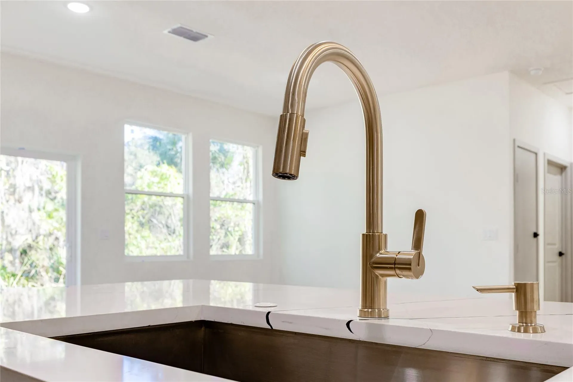 127 Hibiscus Lane Deltona FL 32738