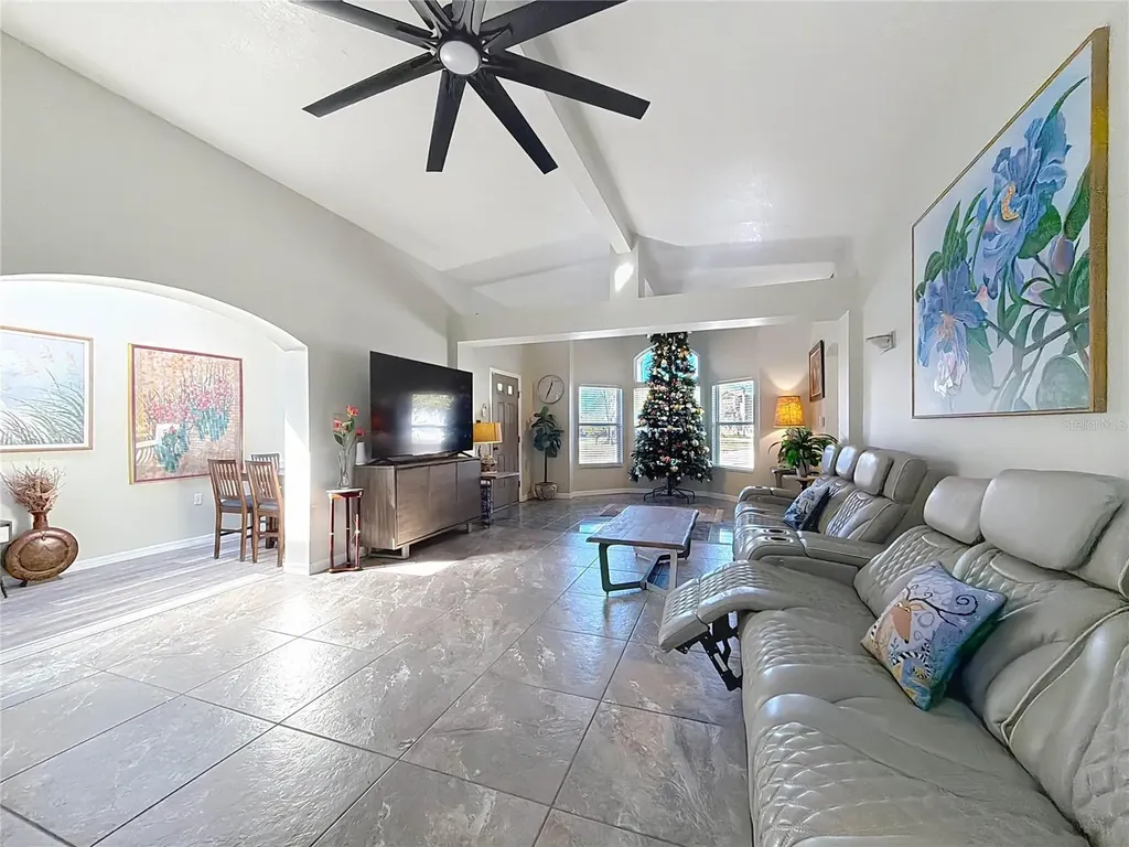 421 NW 14th Place Crystal River FL 34428