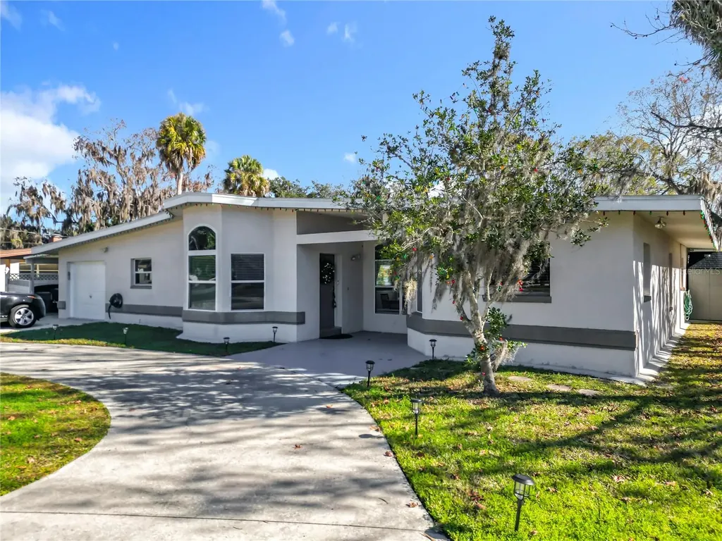 421 NW 14th Place Crystal River FL 34428