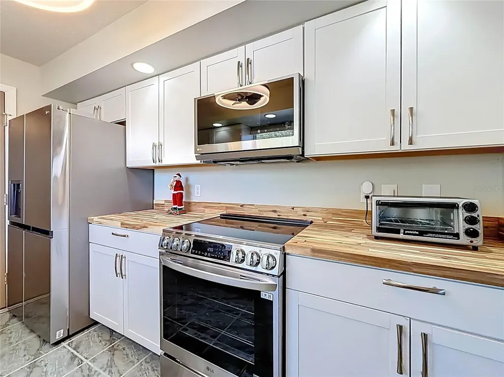 421 NW 14th Place Crystal River FL 34428