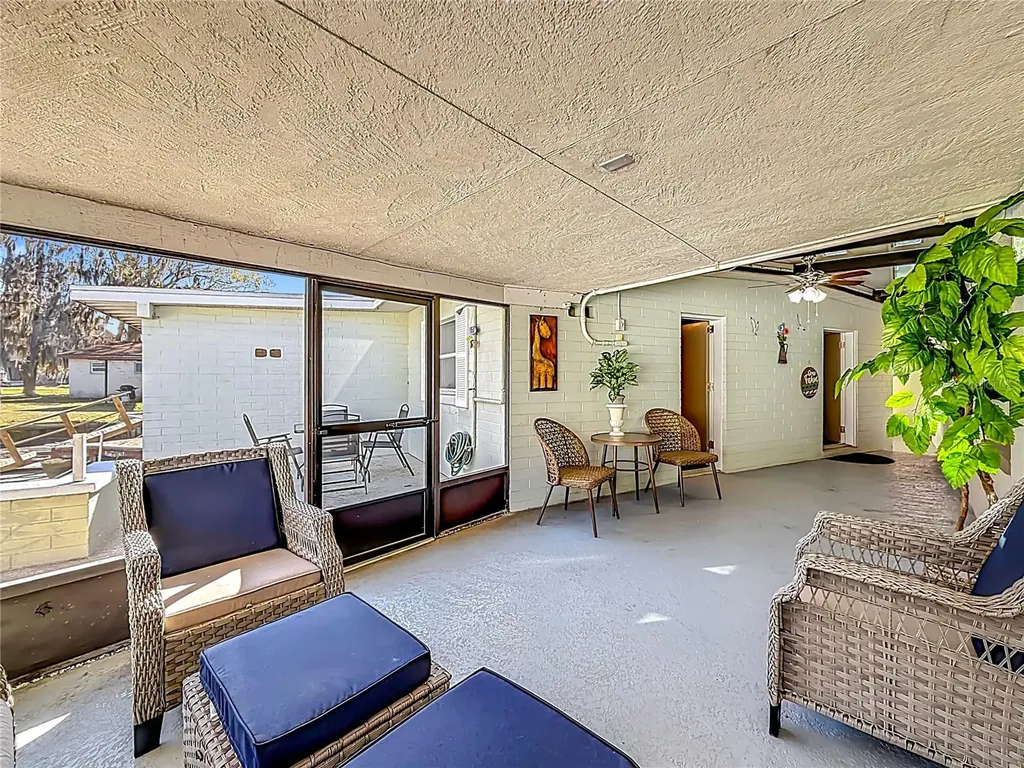 421 NW 14th Place Crystal River FL 34428