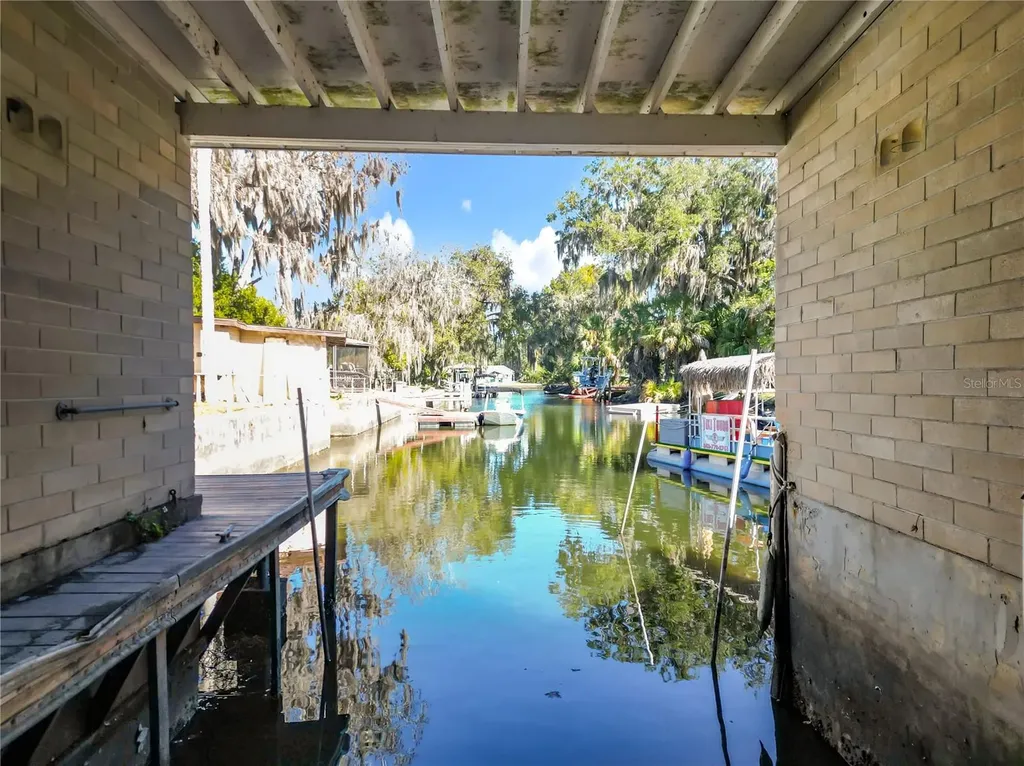 421 NW 14th Place Crystal River FL 34428