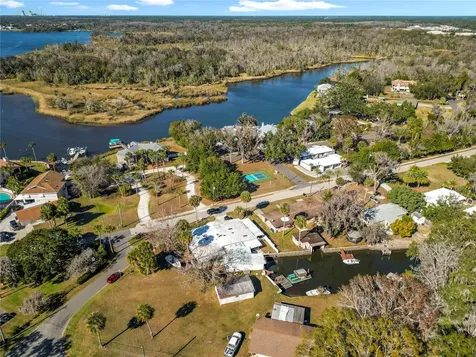 421 NW 14th Place Crystal River FL 34428