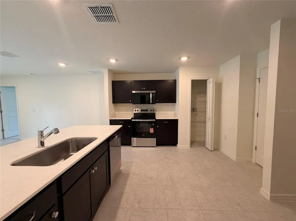 1916 W Belgrade Drive Dunnellon FL 34434