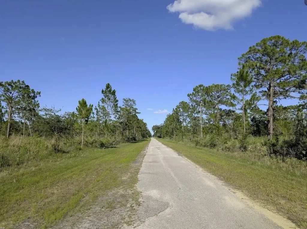 714 Magnolia Drive Indian Lake Estates FL 33855