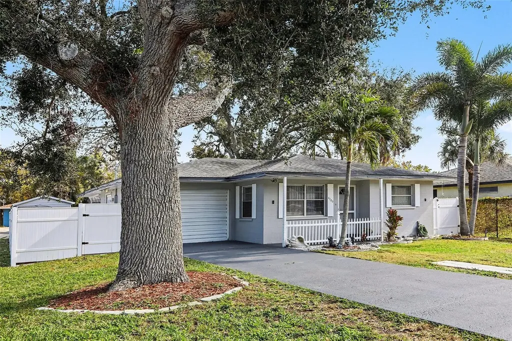4703 33rd Street W Bradenton FL 34207