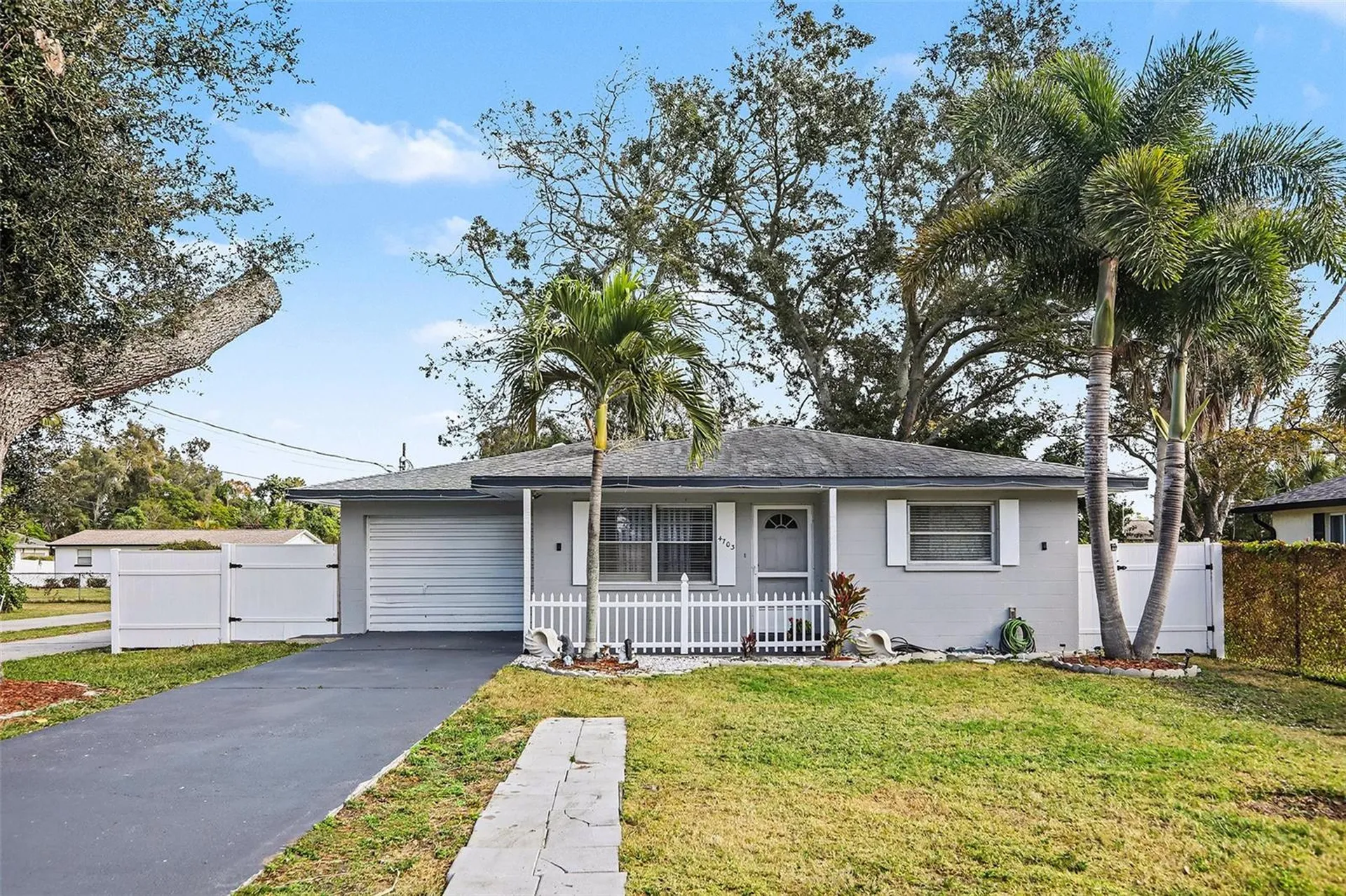 4703 33rd Street W Bradenton FL 34207