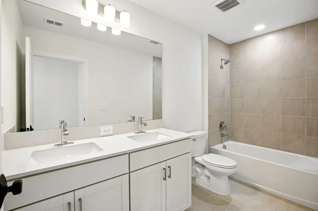 17829 Broadleaf Loop Venice FL 34293