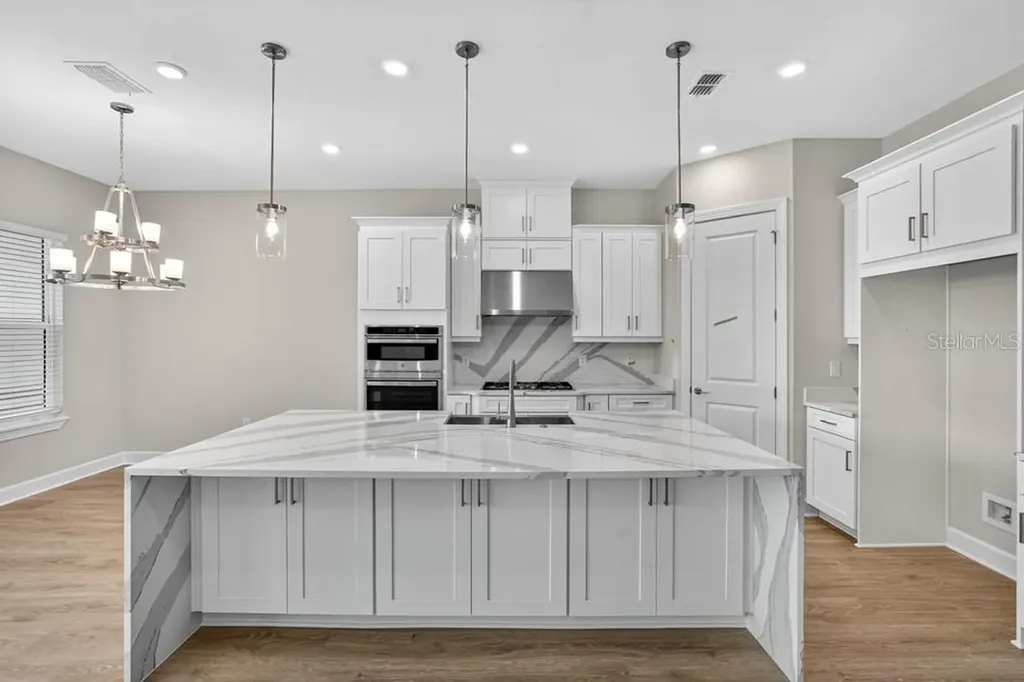 7657 Moonbeam Avenue Sarasota FL 34241