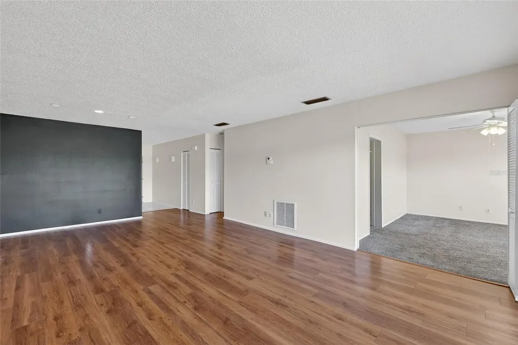 7880 Palm Aire Lane Sarasota FL 34243
