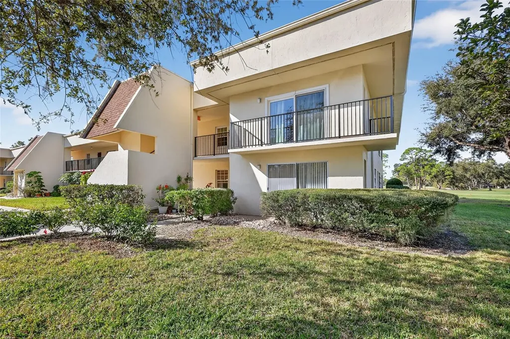 7880 Palm Aire Lane Sarasota FL 34243
