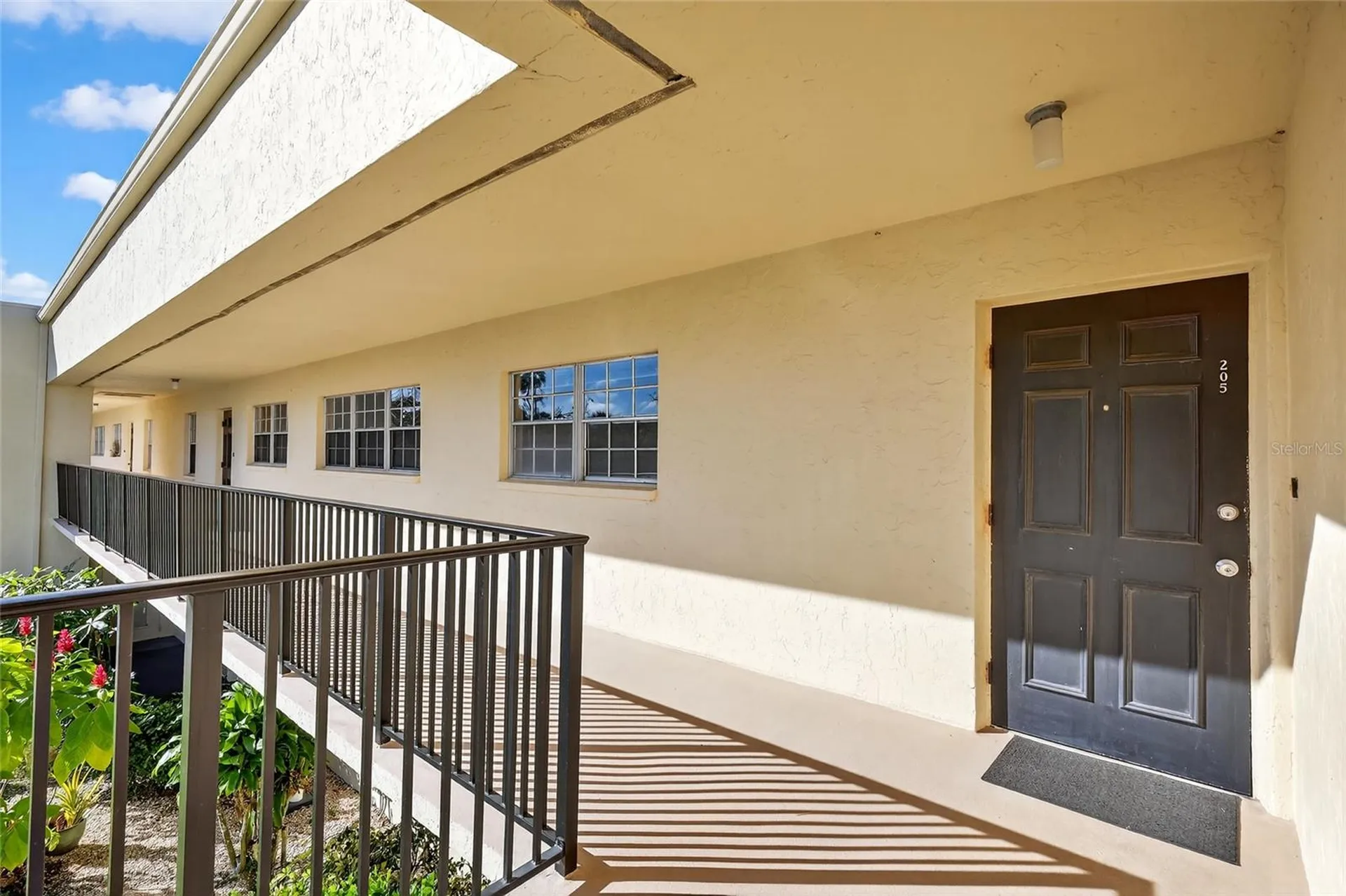 7880 Palm Aire Lane Sarasota FL 34243