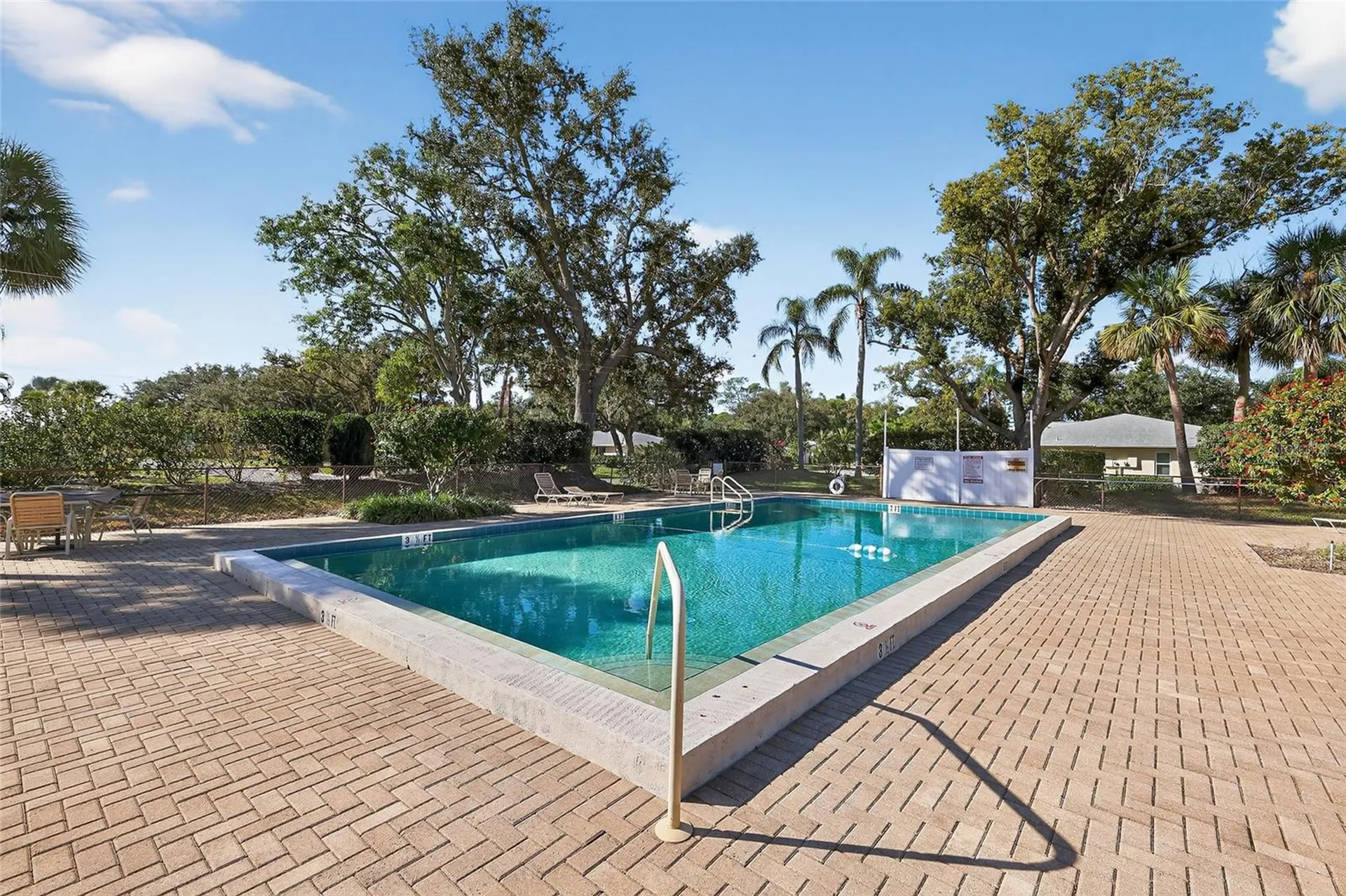 7880 Palm Aire Lane Sarasota FL 34243