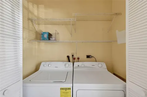 7880 Palm Aire Lane Sarasota FL 34243