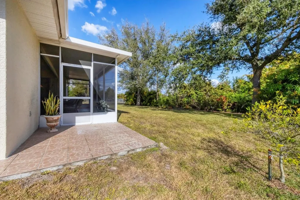 9350 Gulfstream Boulevard Englewood FL 34224