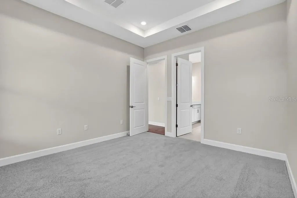 7653 Moonbeam Avenue Sarasota FL 34241