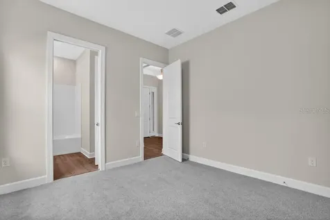 7653 Moonbeam Avenue Sarasota FL 34241