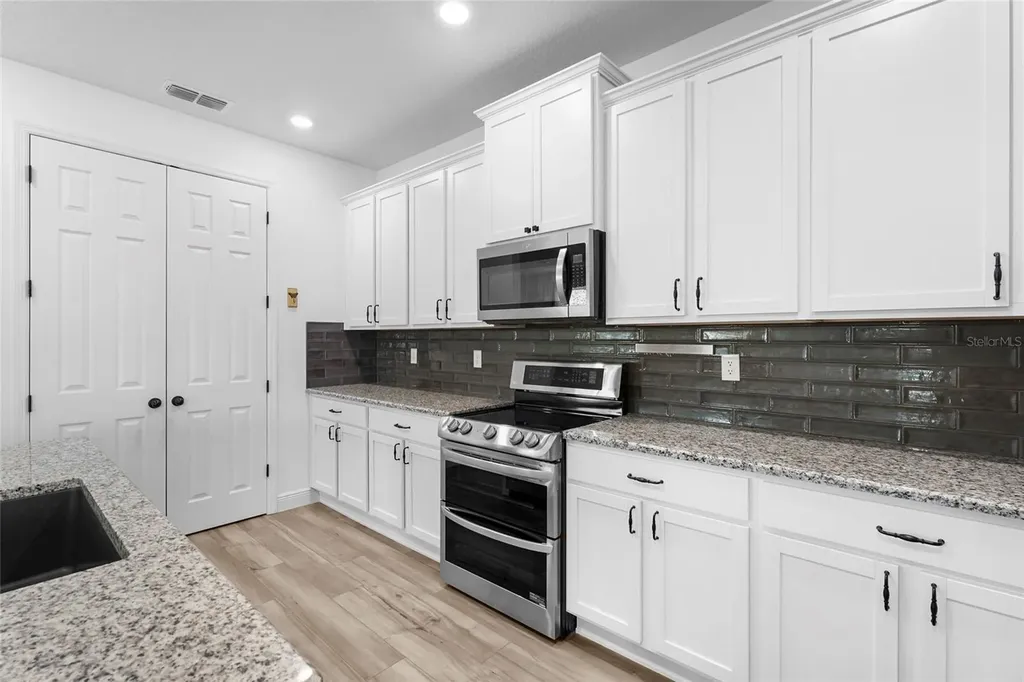 7322 34th Court E Sarasota FL 34243