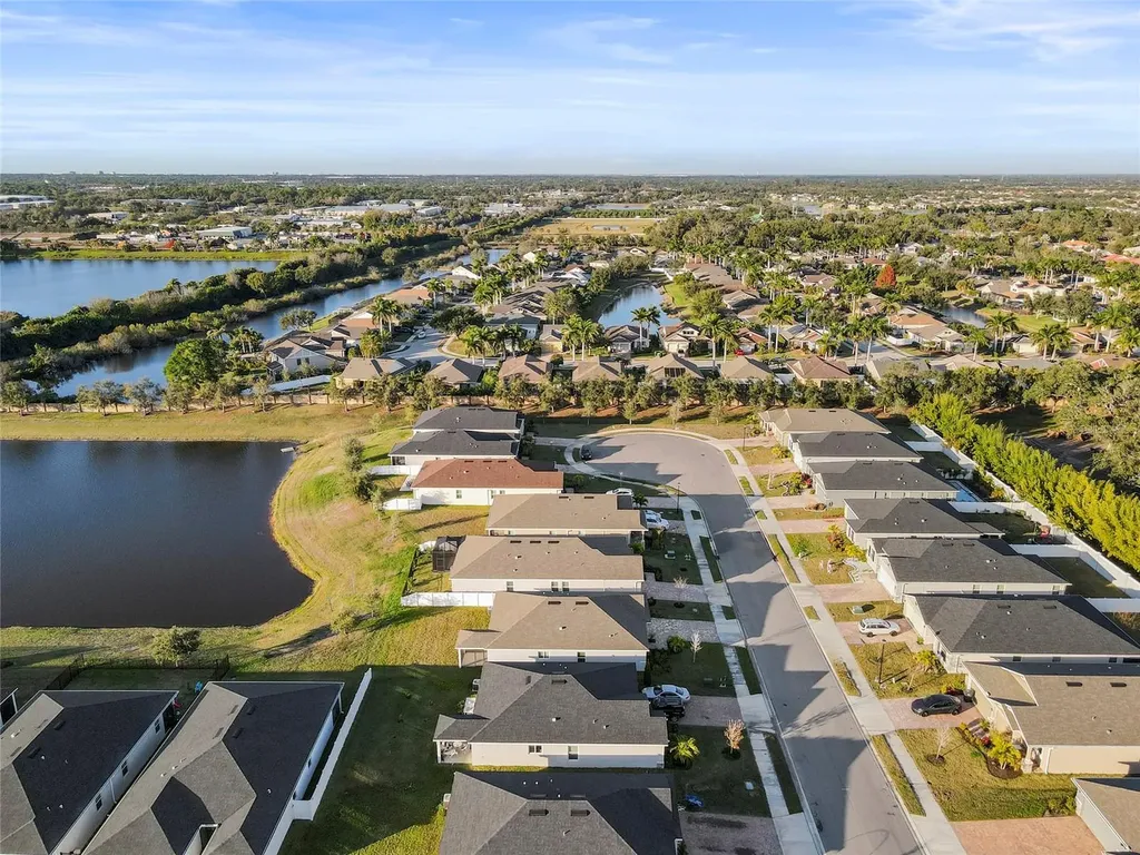 7322 34th Court E Sarasota FL 34243