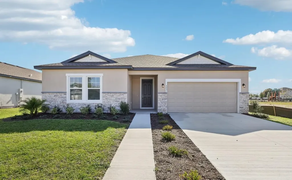 5231 Painted Bamboo Street St Cloud FL 34771