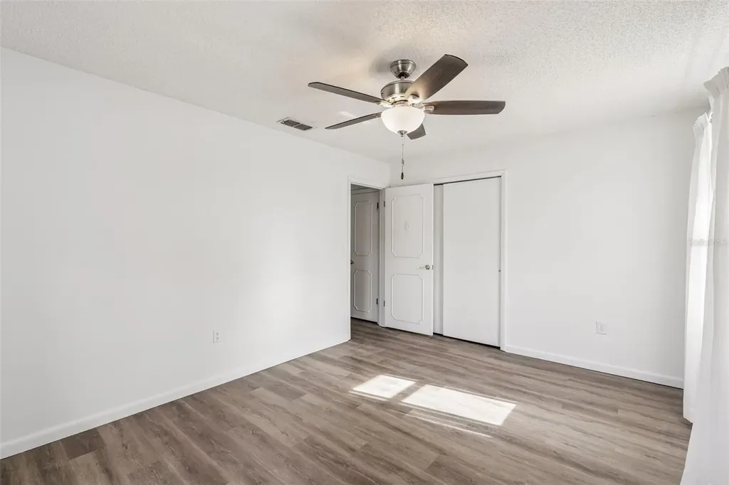 1409 New Abbey Avenue Leesburg FL 34788