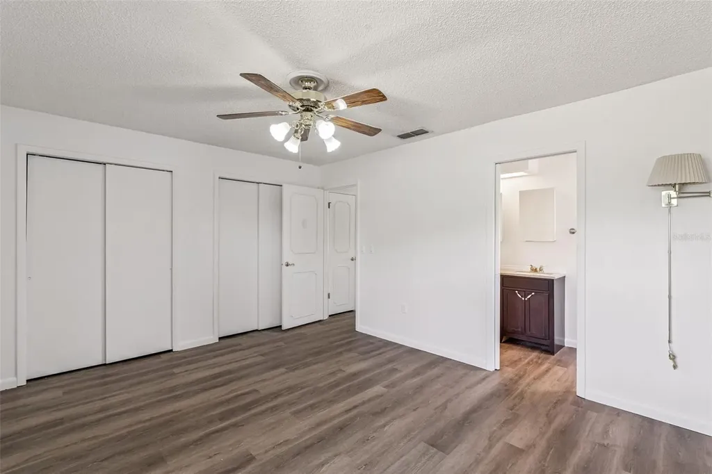 1409 New Abbey Avenue Leesburg FL 34788
