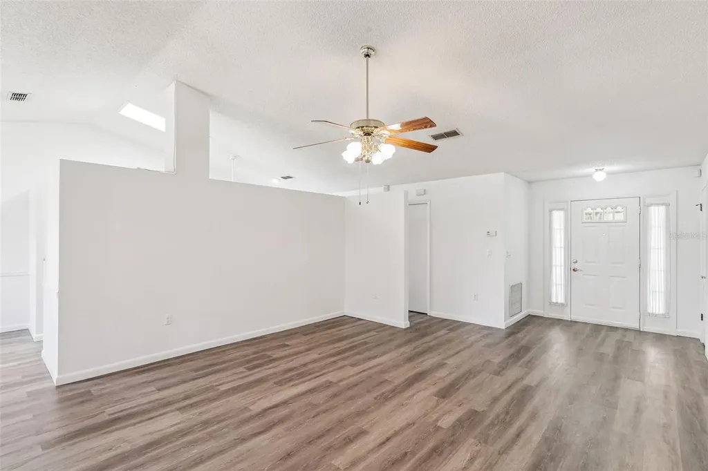 1409 New Abbey Avenue Leesburg FL 34788
