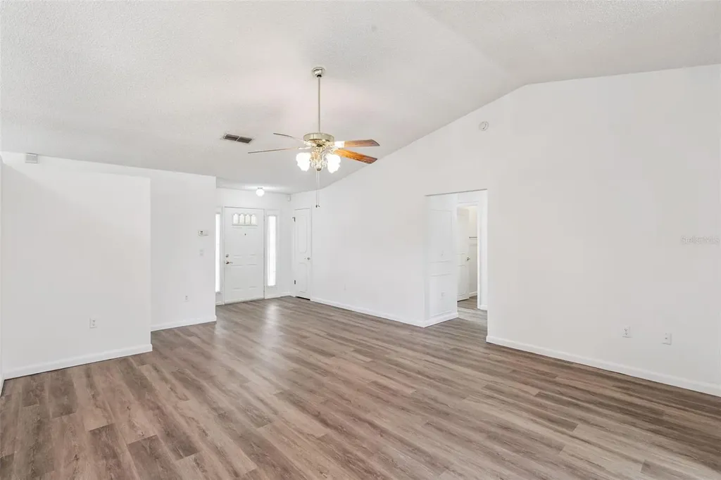 1409 New Abbey Avenue Leesburg FL 34788