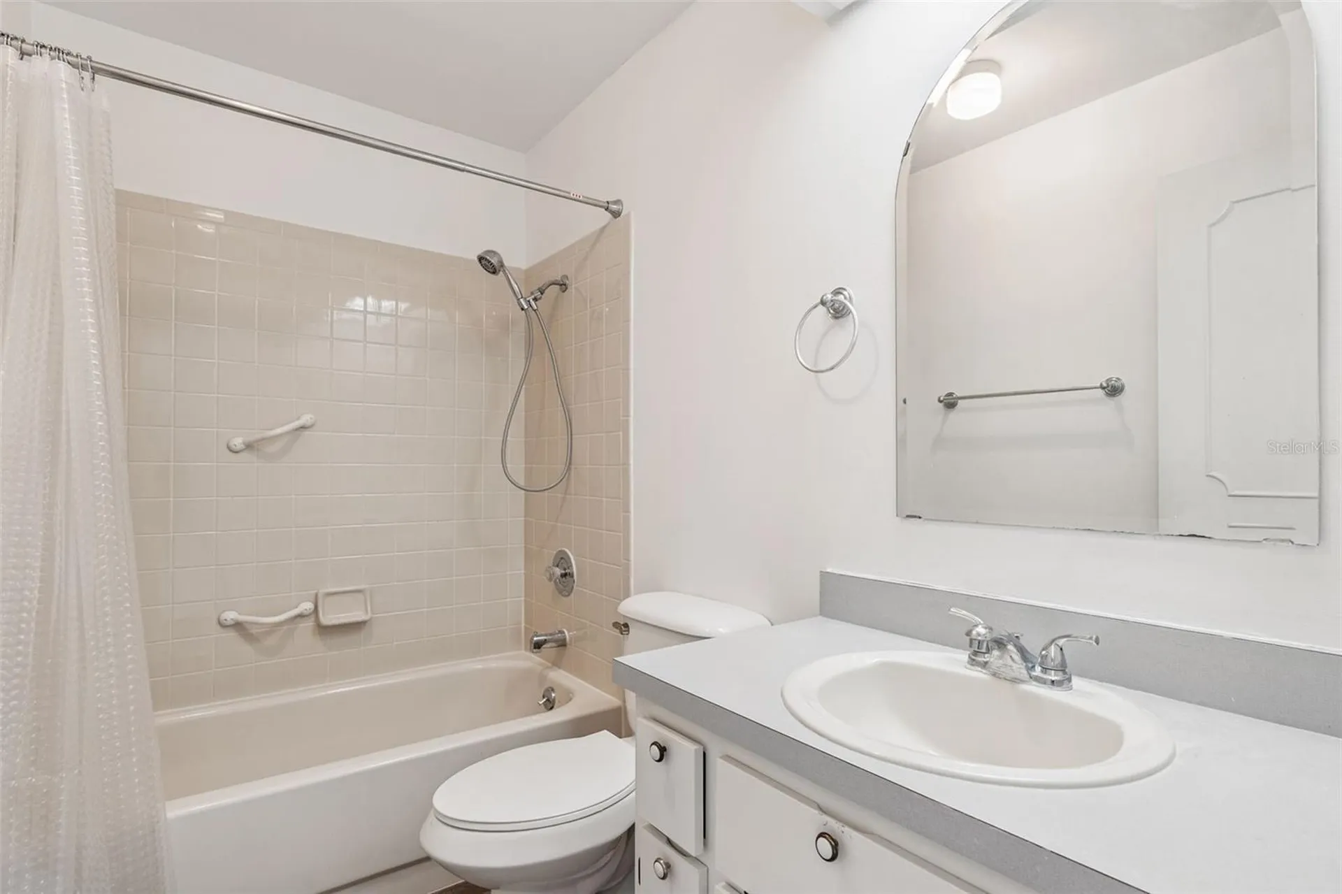 1409 New Abbey Avenue Leesburg FL 34788