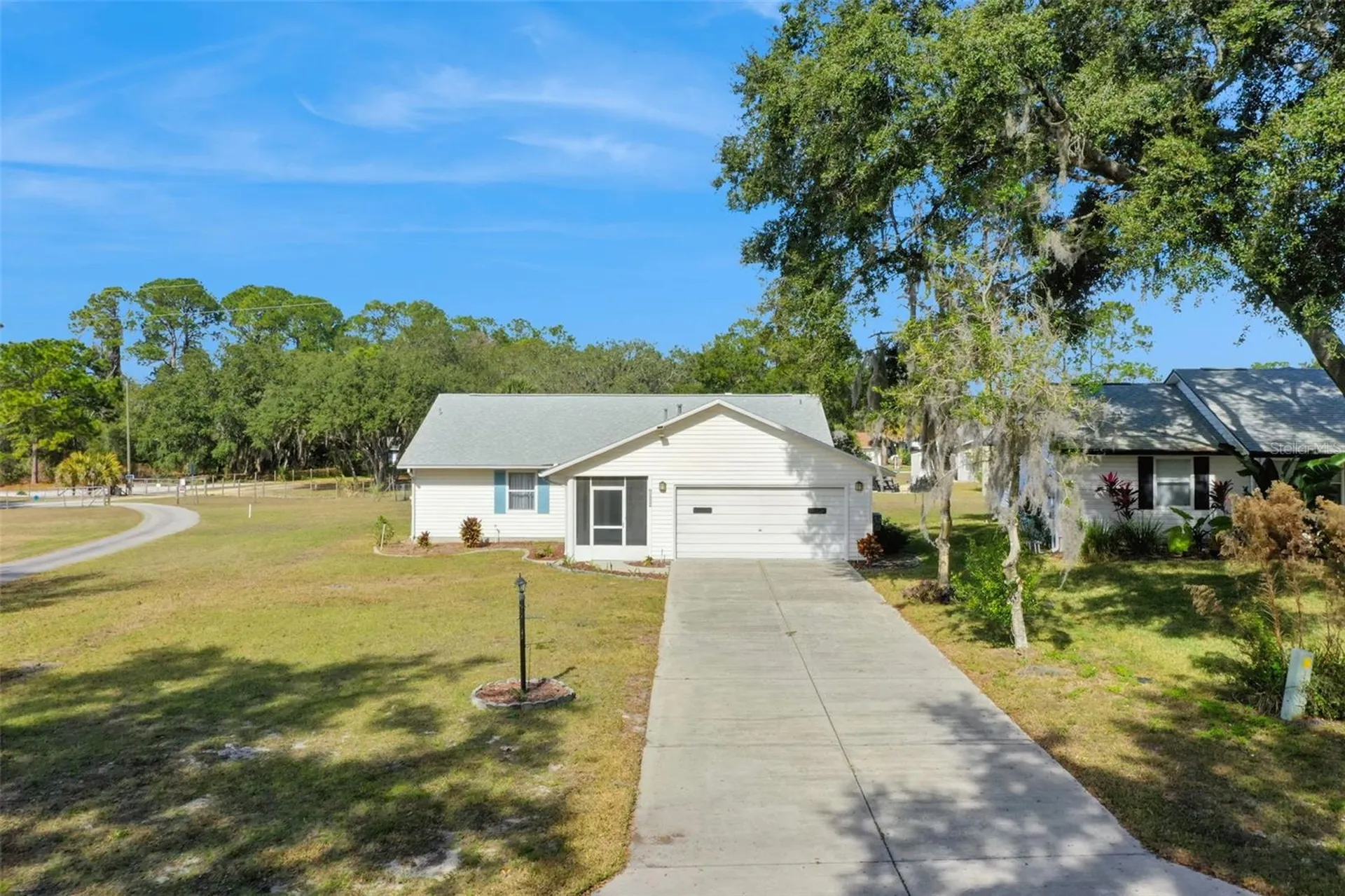 1409 New Abbey Avenue Leesburg FL 34788