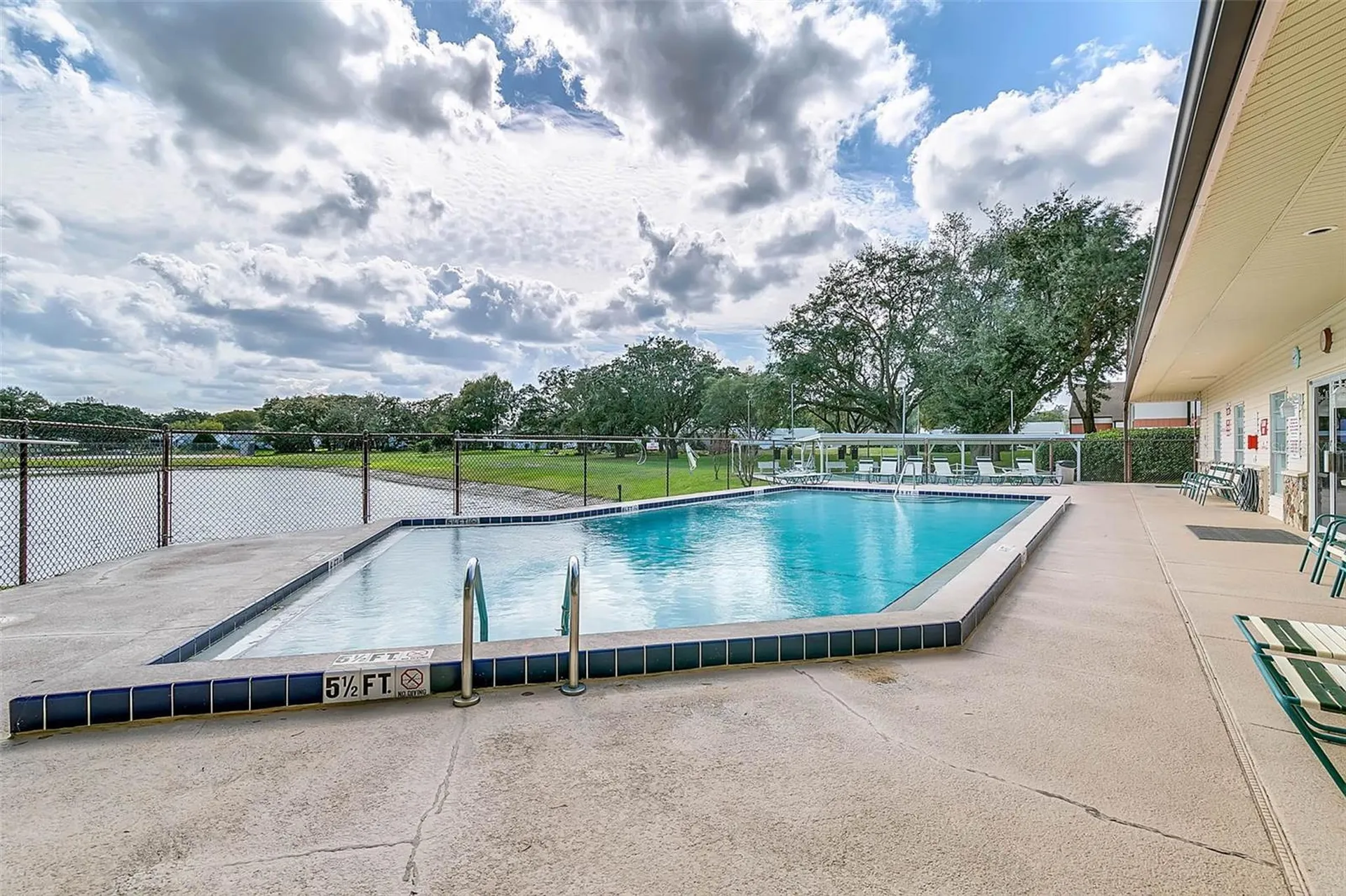 1409 New Abbey Avenue Leesburg FL 34788