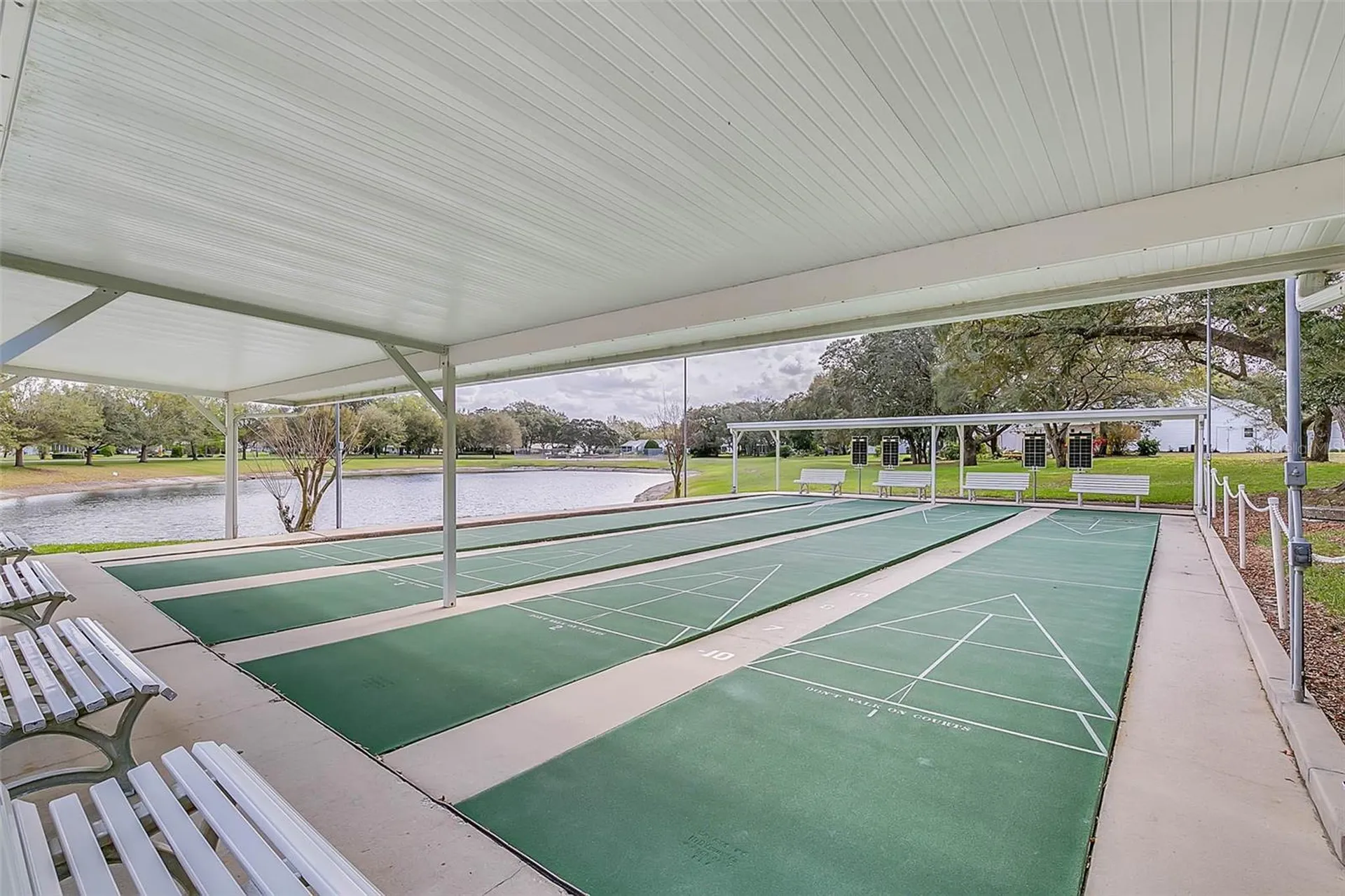 1409 New Abbey Avenue Leesburg FL 34788