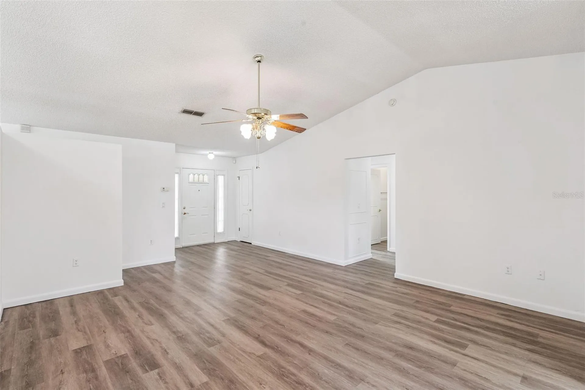 1409 New Abbey Avenue Leesburg FL 34788