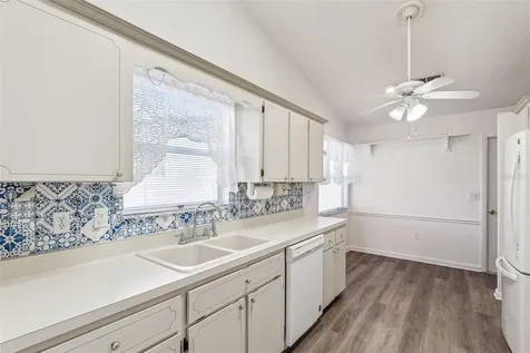 1409 New Abbey Avenue Leesburg FL 34788