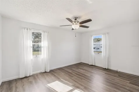 1409 New Abbey Avenue Leesburg FL 34788