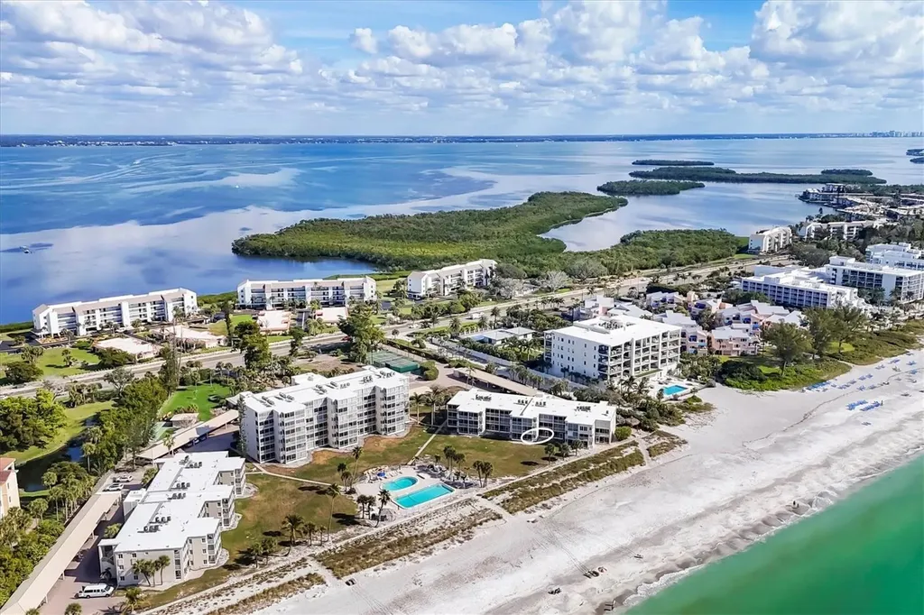 4805 Gulf Of Mexico Drive Longboat Key FL 34228