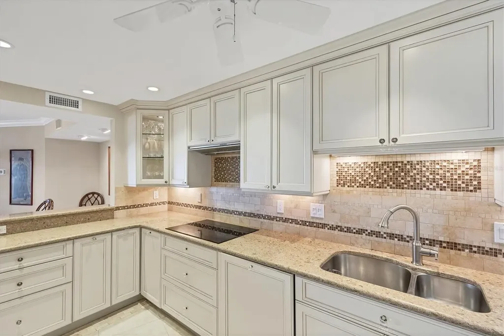4805 Gulf Of Mexico Drive Longboat Key FL 34228