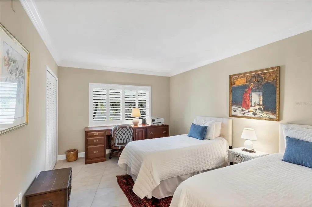 4805 Gulf Of Mexico Drive Longboat Key FL 34228